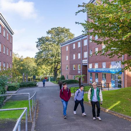 Апартаменты Broadgate Park Beeston Ноттингем Экстерьер фото