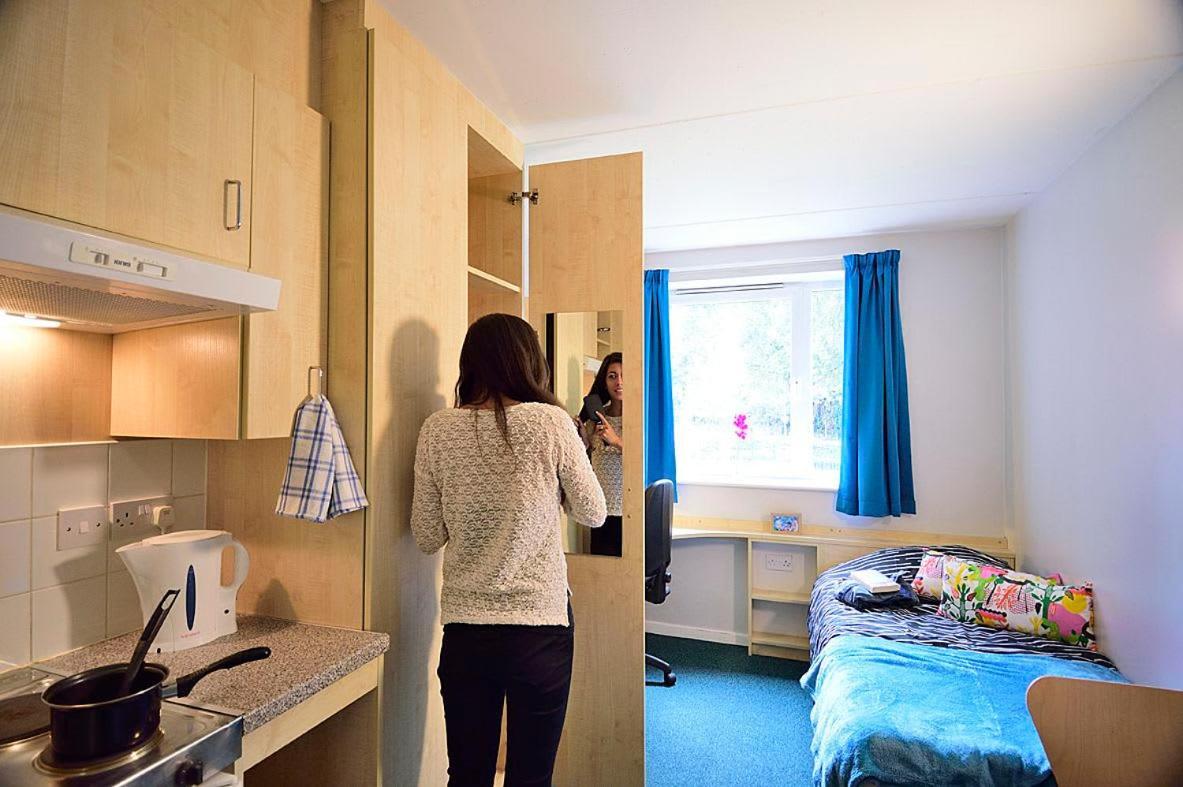 Апартаменты Broadgate Park Beeston Ноттингем Экстерьер фото