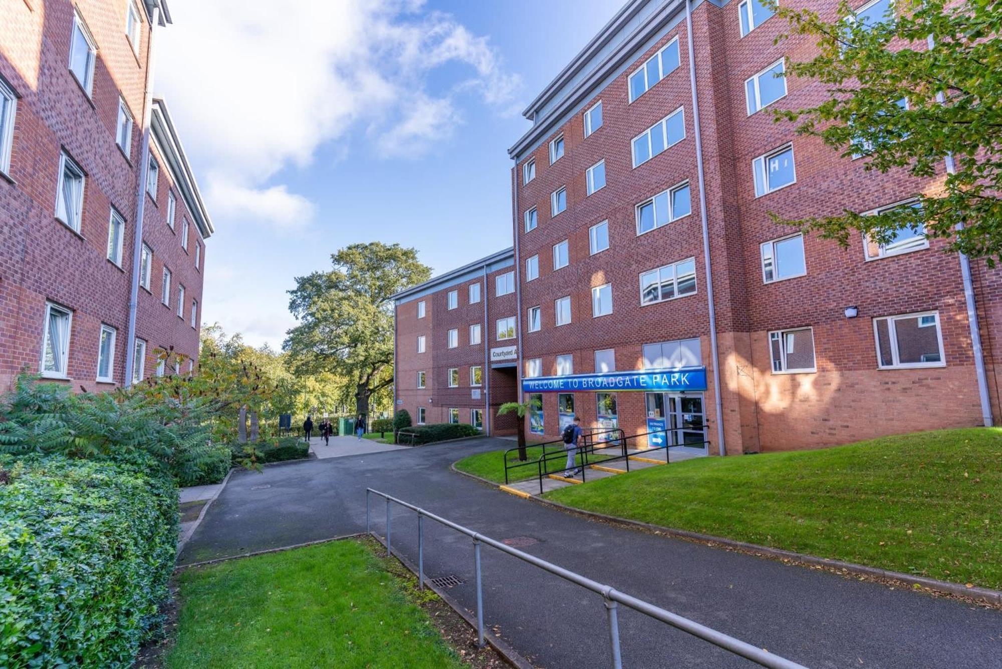 Апартаменты Broadgate Park Beeston Ноттингем Экстерьер фото