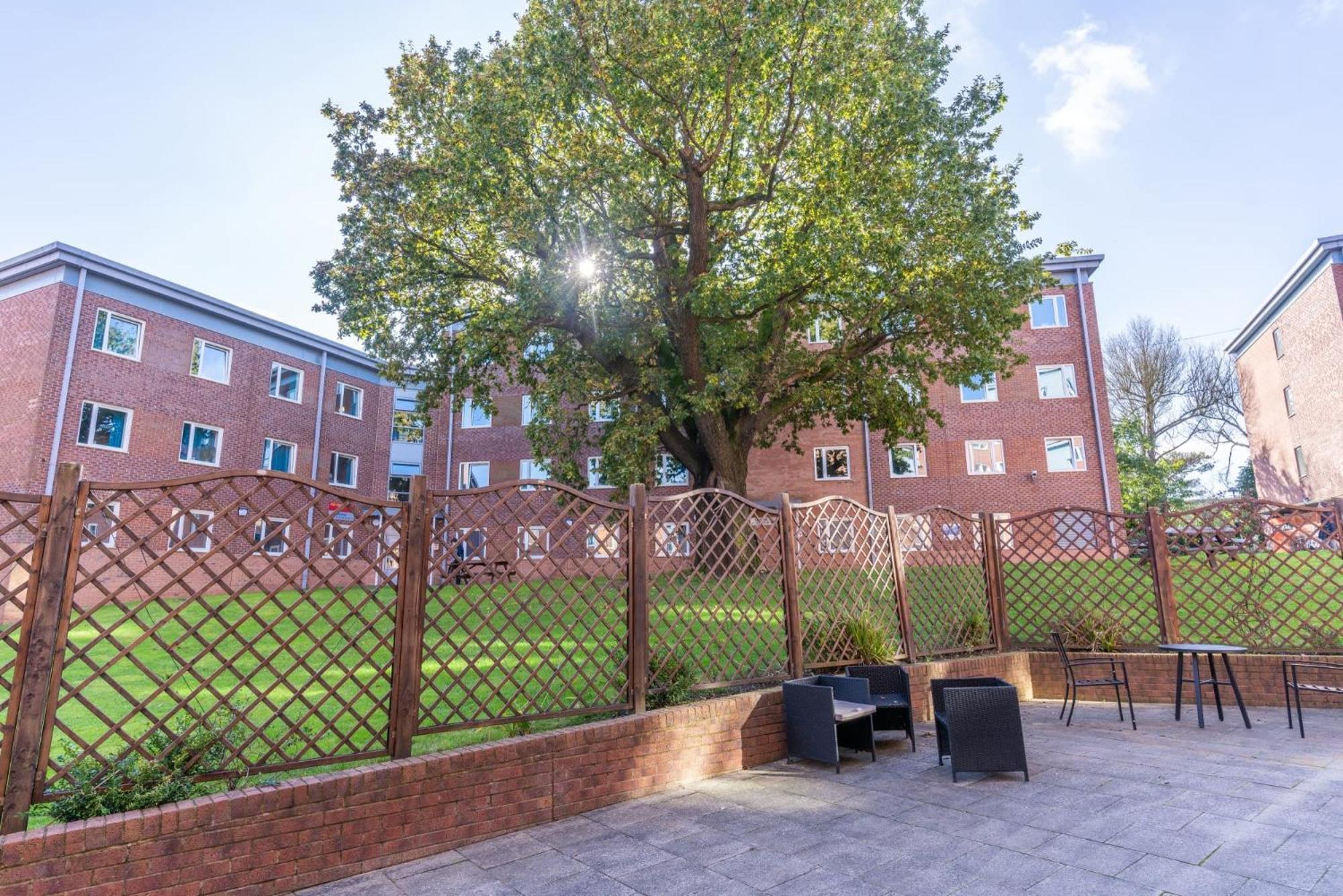 Апартаменты Broadgate Park Beeston Ноттингем Экстерьер фото